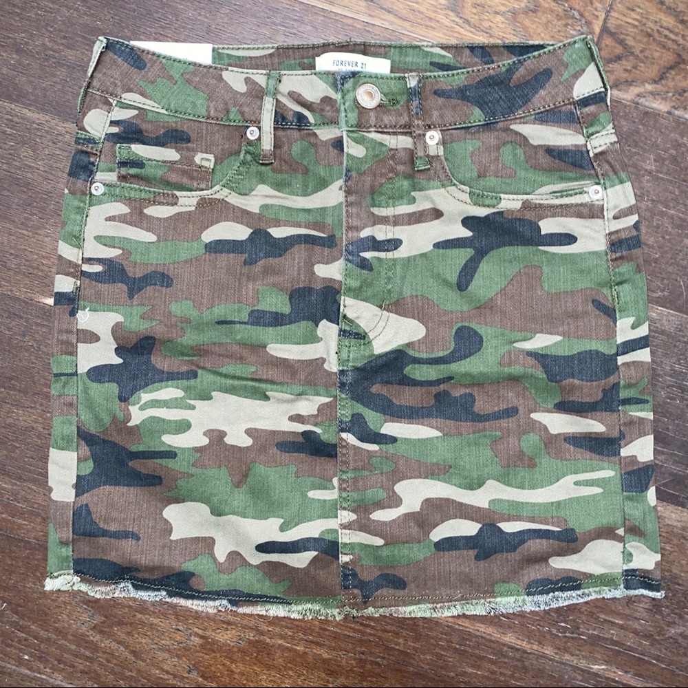 CAMO SKIRT